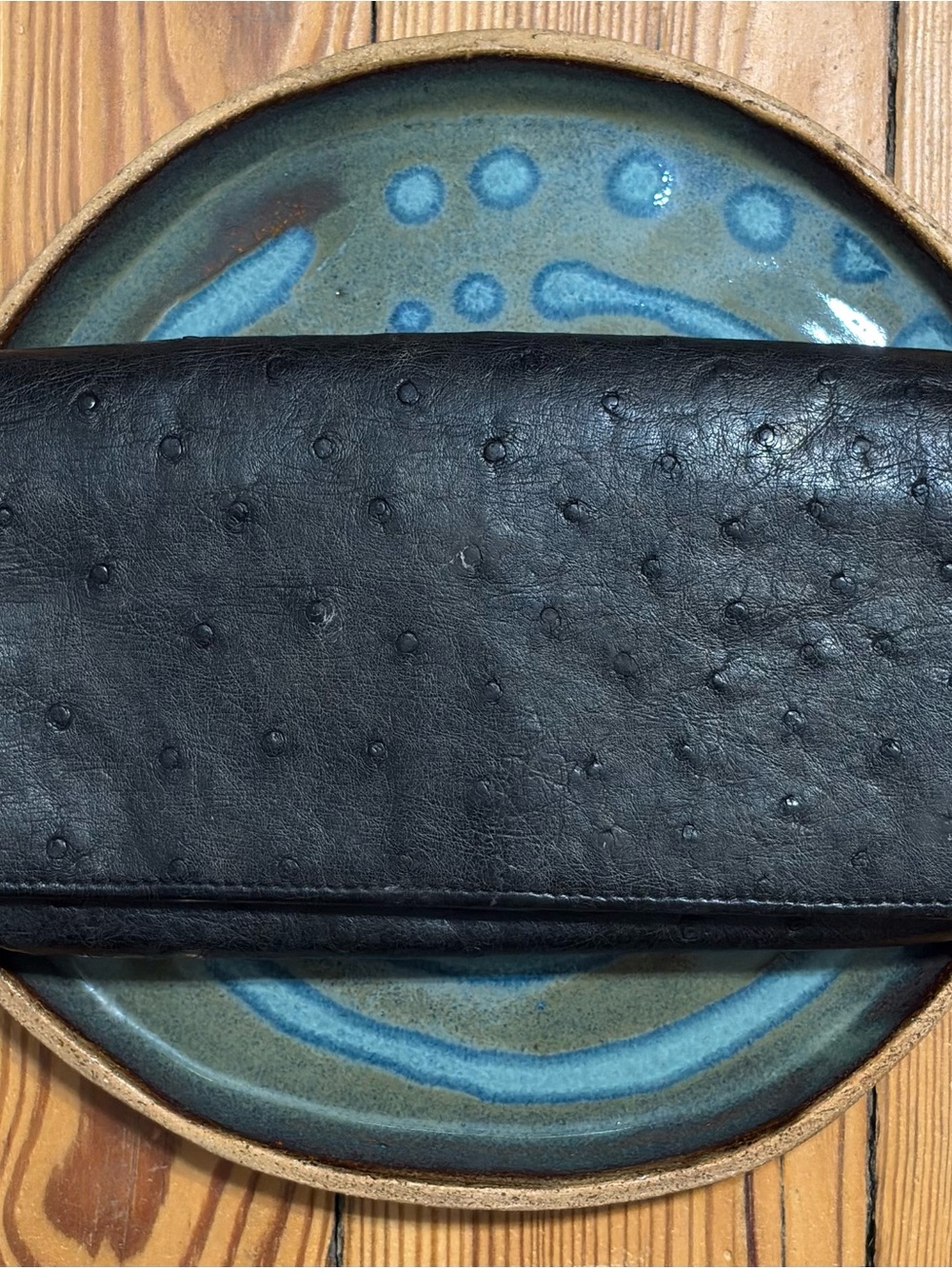 Woman’s Black Ostrich-Effect Leather Clutch Wallet